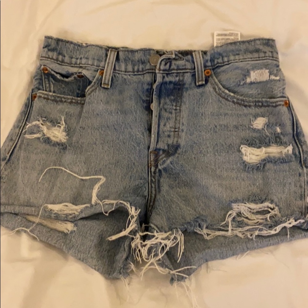 Levi’s denim wedgie high rise shorts